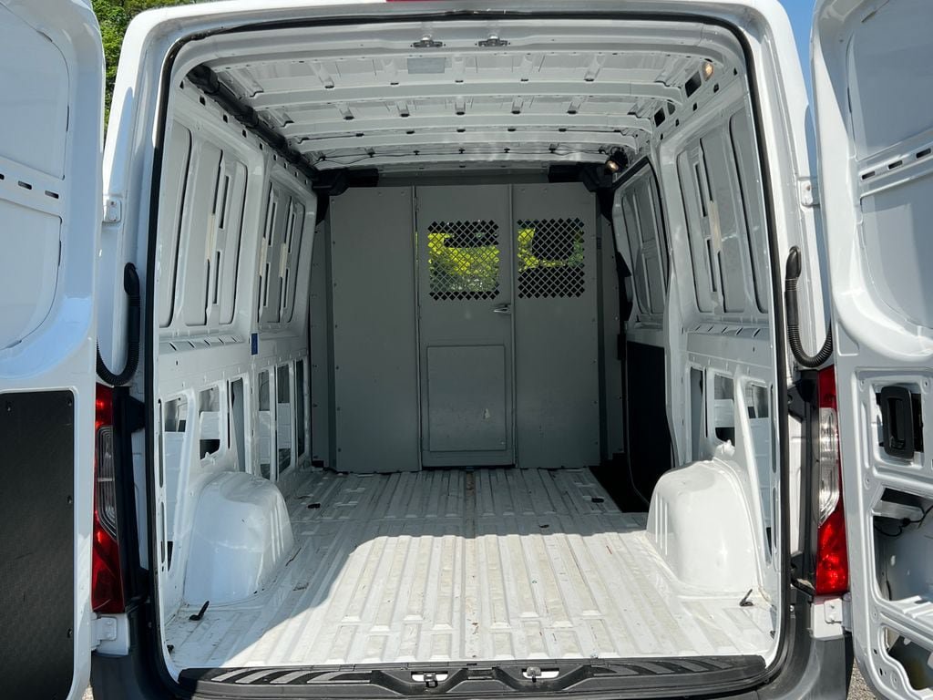 Used 2019 Freightliner Sprinter 2500 w/ Driver Convenience Package RWD image 28
