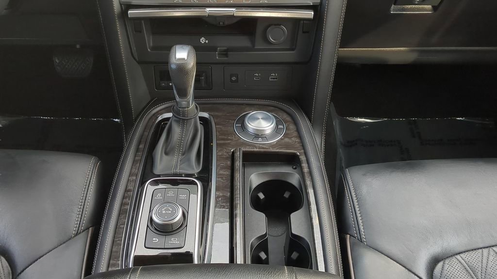 Certified 2024 Nissan Armada Platinum w/ Captain's Chairs Package AWD/4WD image 15