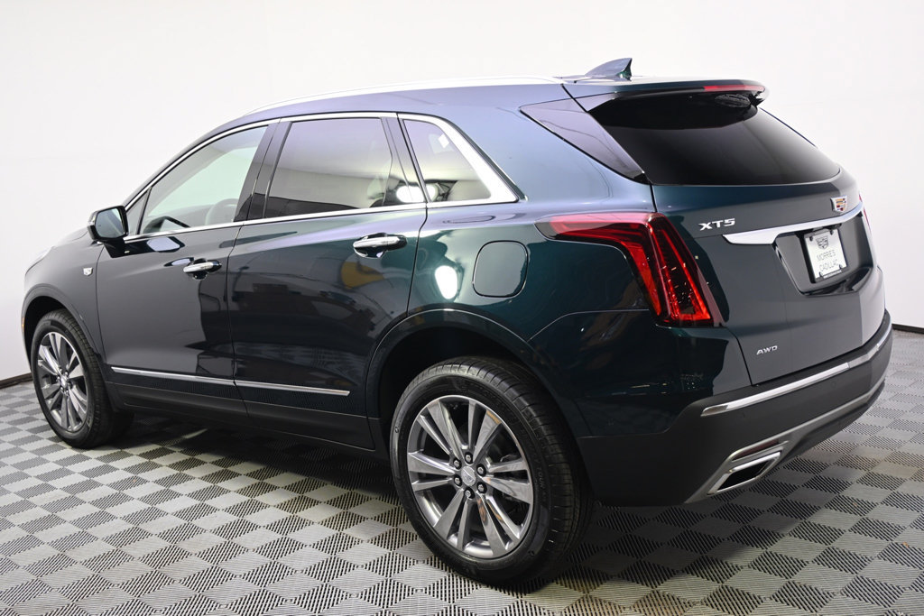 New 2026 Cadillac XT5 Premium Luxury w/ LPO, Floor Liner Package AWD/4WD image 3