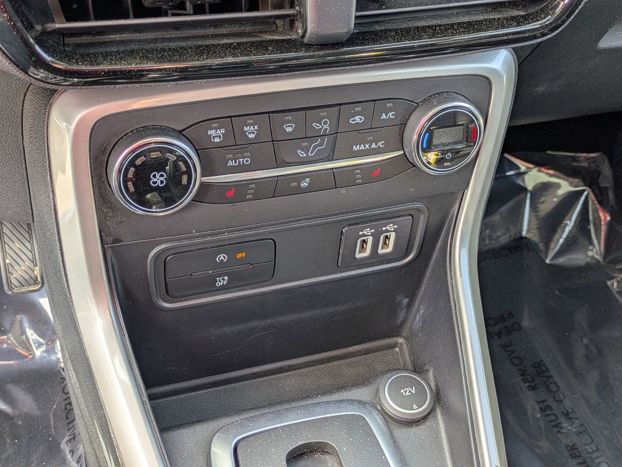 Used 2021 Ford EcoSport Titanium image 24