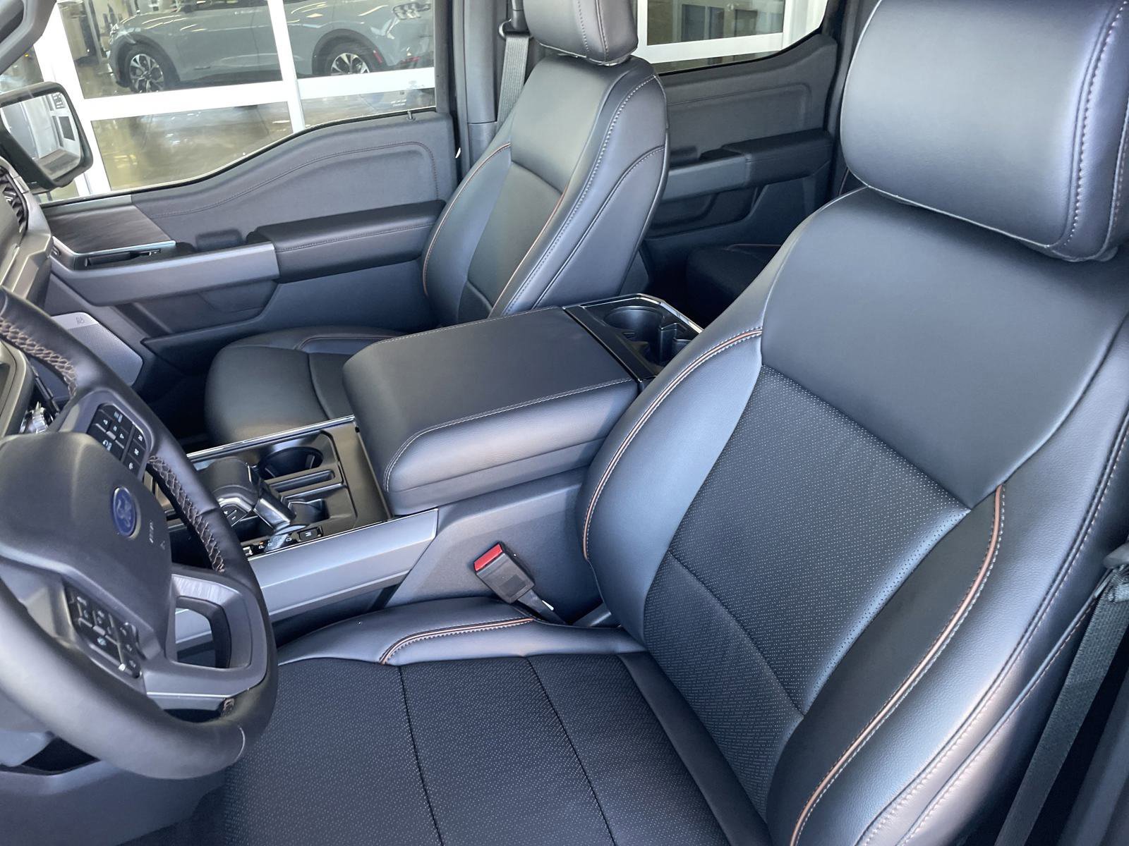 New 2025 Ford F150 Lariat w/ Equipment Group 501A Mid image 18