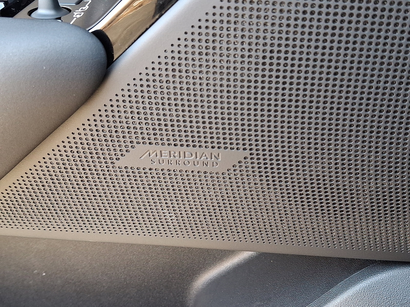 Used 2026 Land Rover Range Rover Velar S image 24