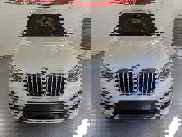 Used 2018 BMW X3 xDrive30i image 2