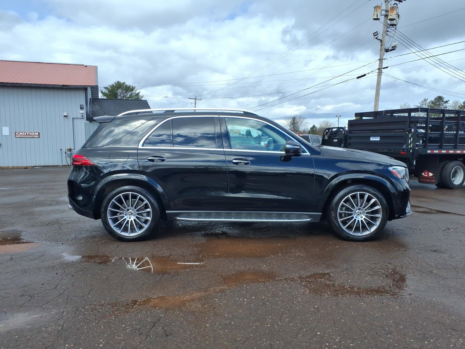 Used 2024 Mercedes-Benz GLE 350 4MATIC image 7