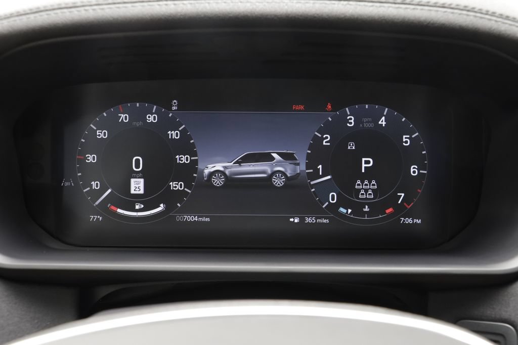 Certified 2026 Land Rover Discovery S AWD/4WD image 8