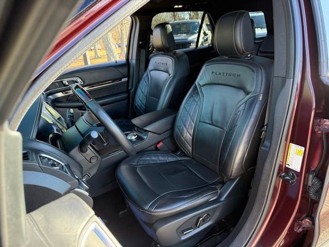 Certified 2018 Ford Explorer Platinum image 17