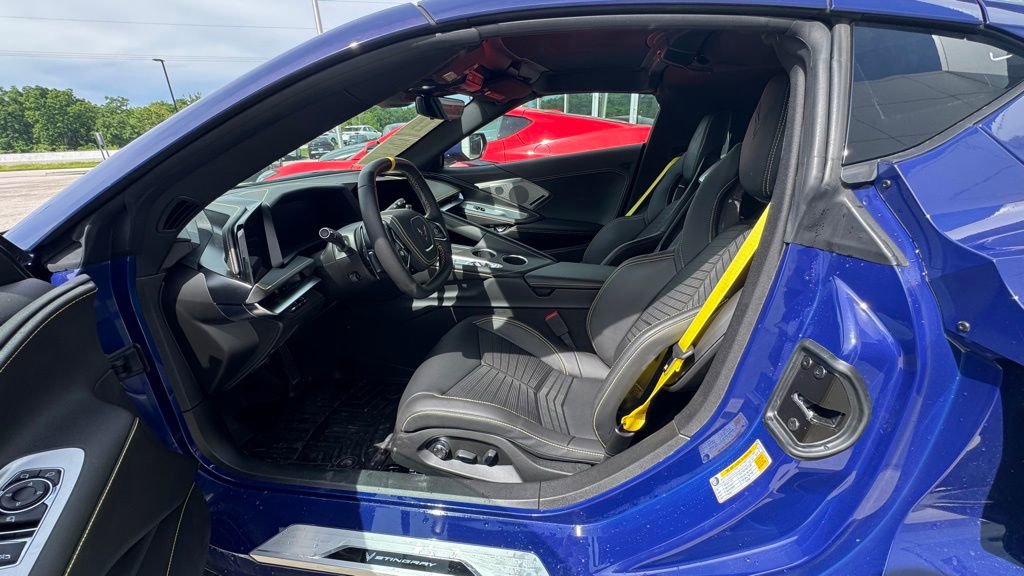 Used 2026 Chevrolet Corvette Stingray Preferred Cpe w/ Battery Protection Package RWD image 27