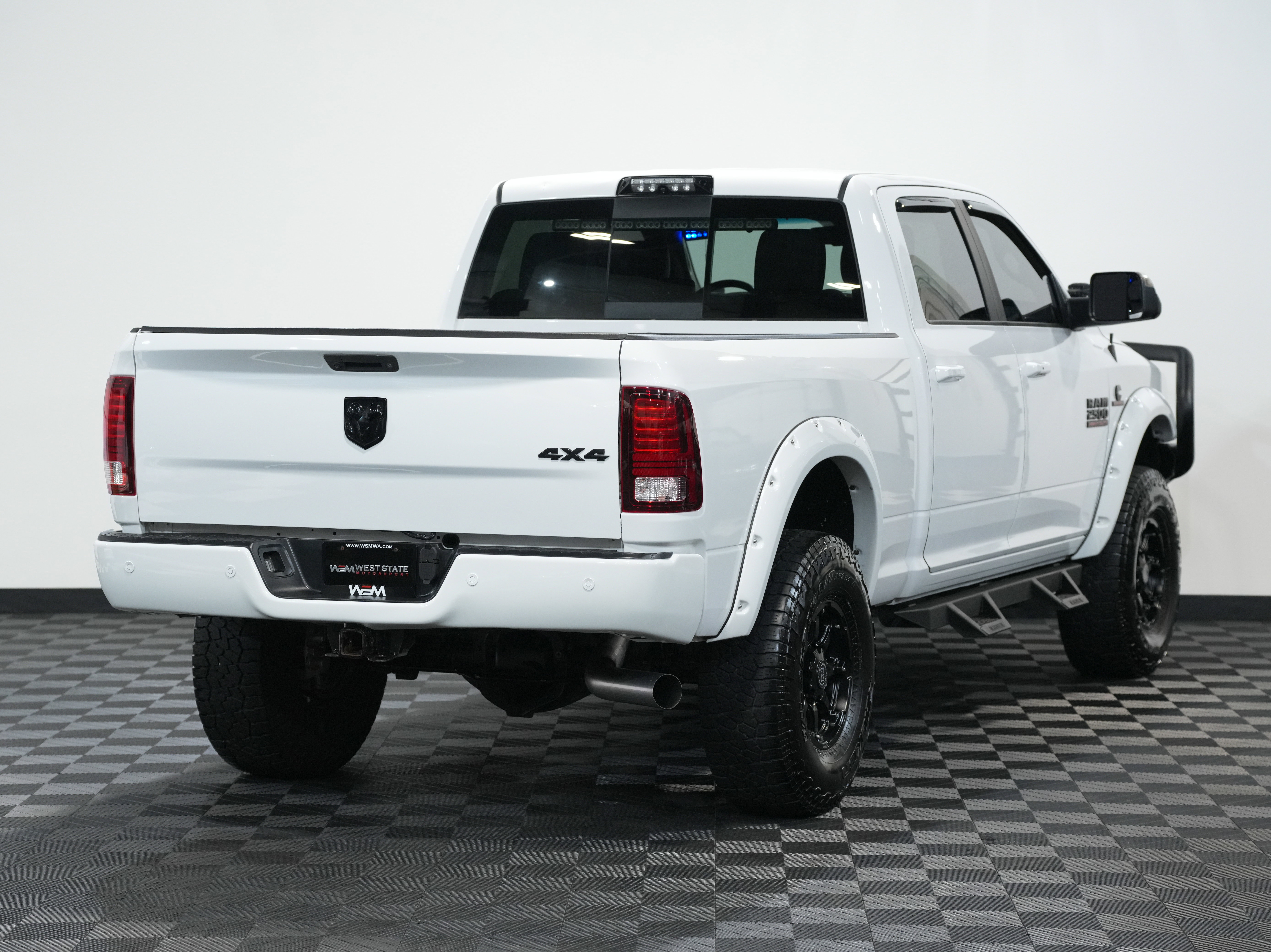 Used 2017 RAM 2500 Laramie w/ Sport Appearance Group image 6