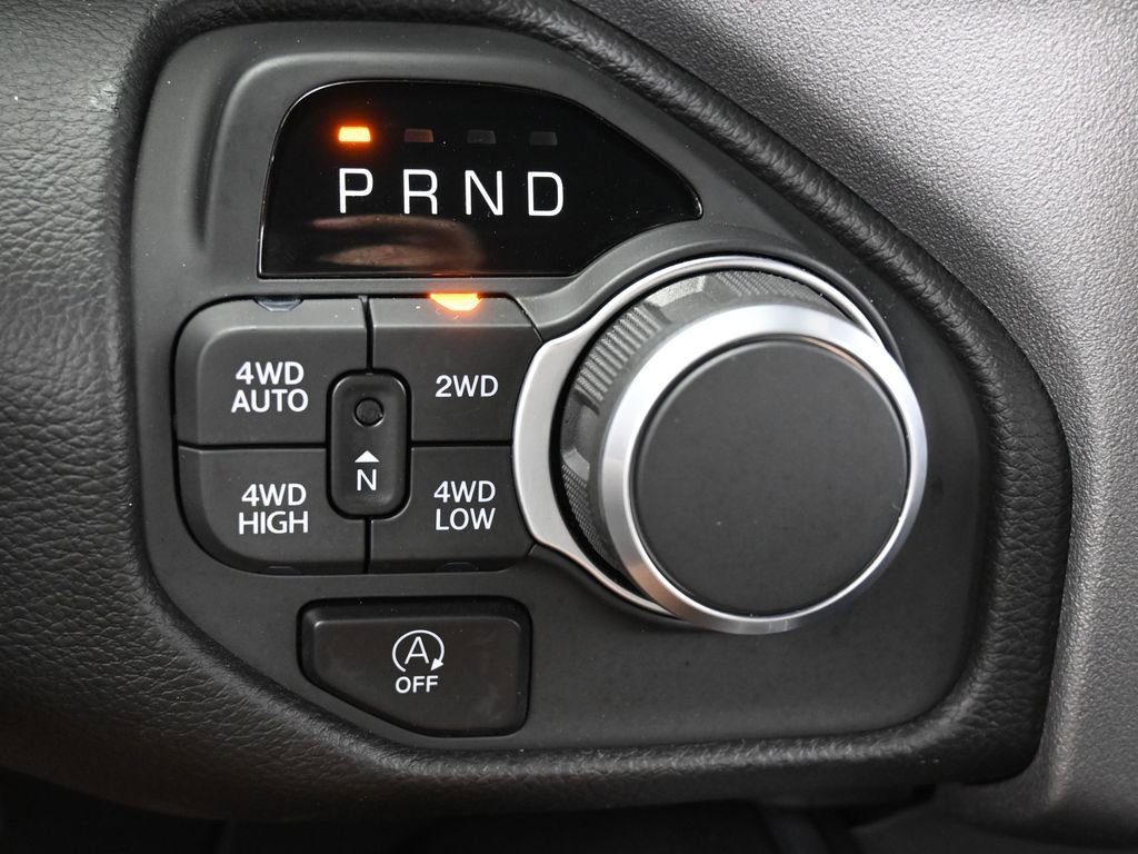 Used 2025 RAM 1500 Big Horn image 28