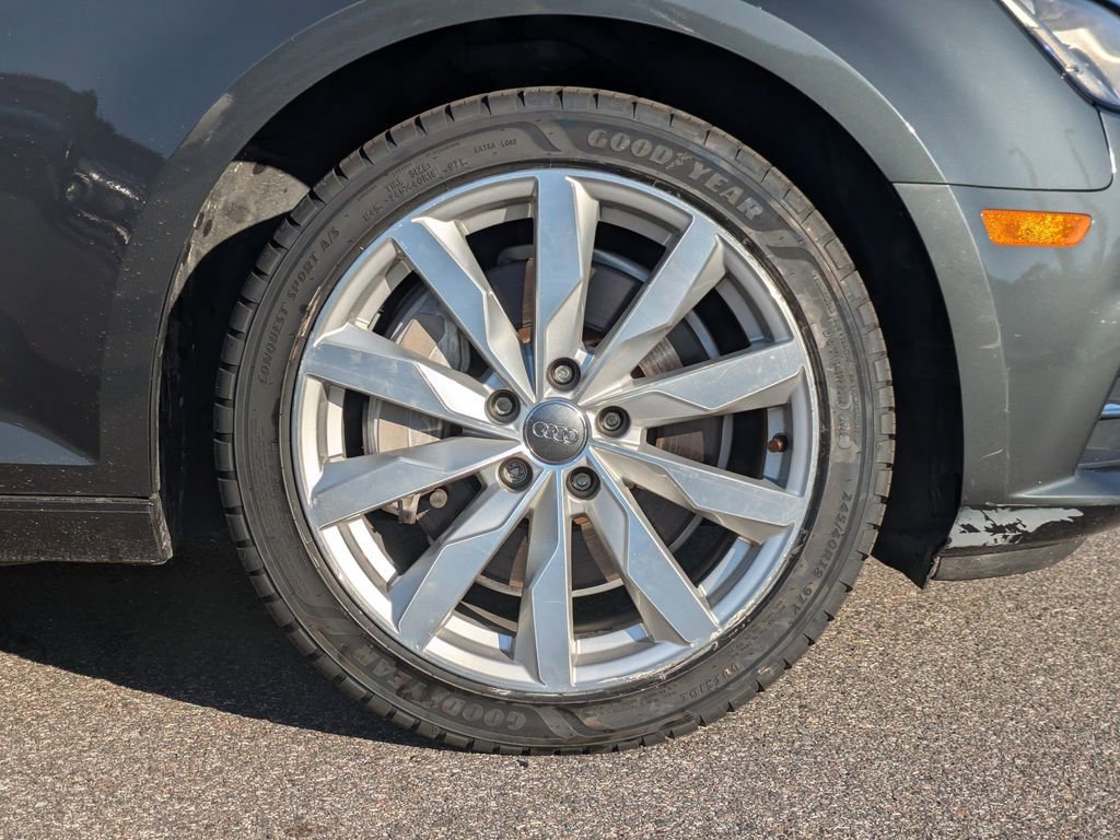 Used 2017 Audi A4 2.0T Premium image 11