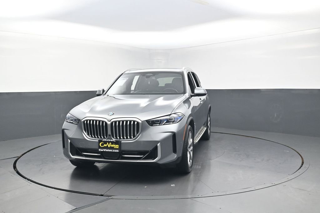 Used 2024 BMW X5 xDrive40i w/ Premium Package AWD/4WD image 5
