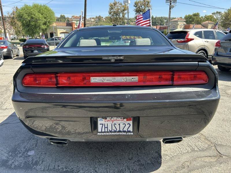 Used 2010 Dodge Challenger R/T RWD image 4