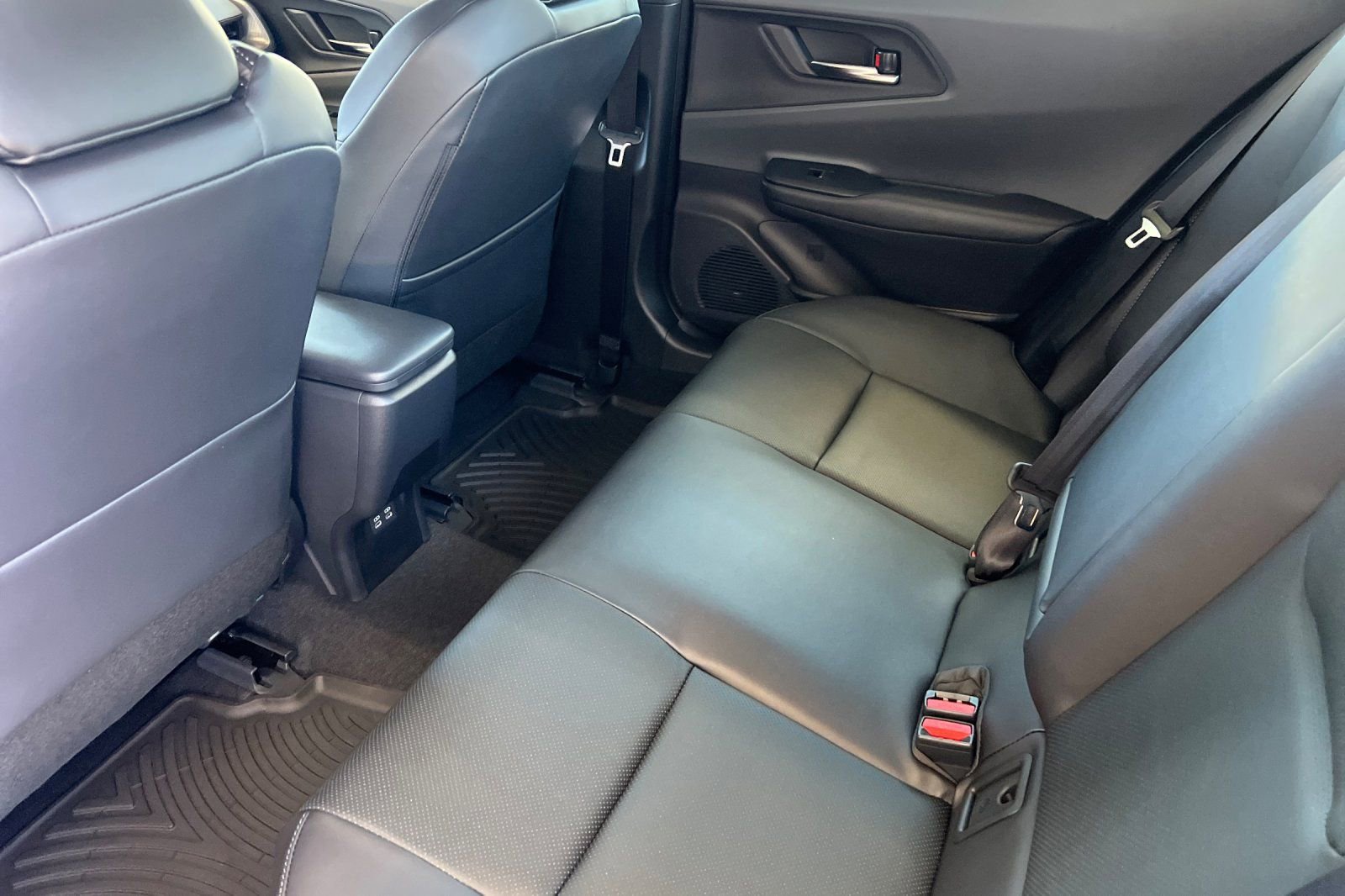 New 2026 Toyota Prius XLE FWD image 9