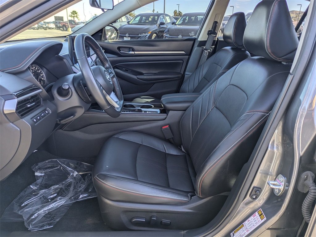 Used 2024 Nissan Altima 2.0 SR image 13