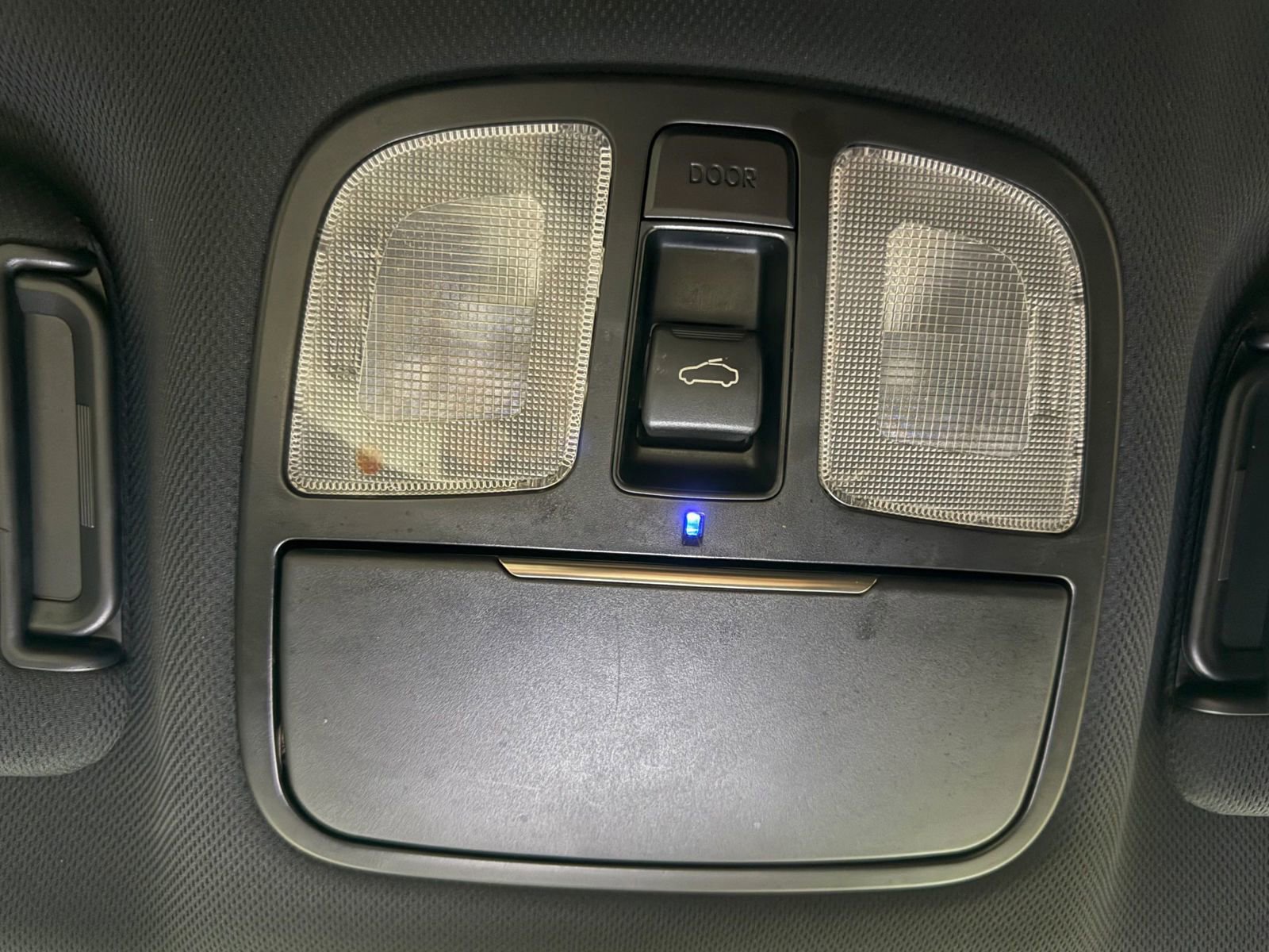 Used 2013 Hyundai Genesis 3.8 image 32