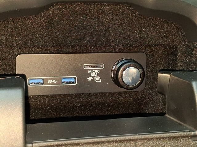 Used 2019 Land Rover Range Rover Sport HSE Dynamic AWD/4WD image 7