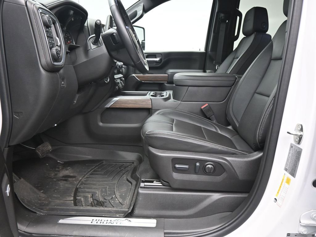 Used 2023 Chevrolet Silverado 3500 High Country image 17