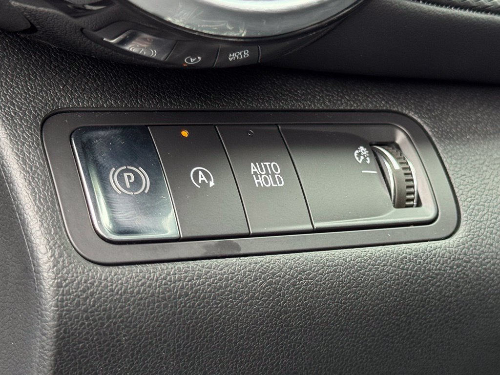 Used 2026 Chevrolet Equinox LT FWD image 21
