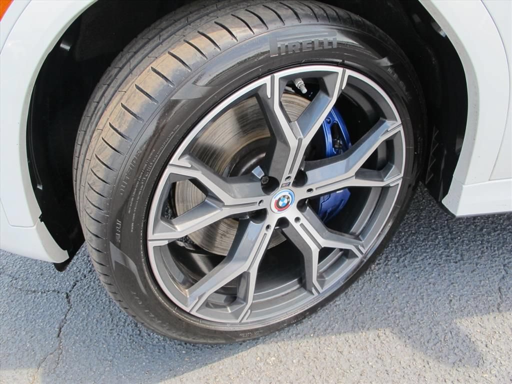 Used 2022 BMW X6 M50i w/ Executive Package AWD/4WD image 26