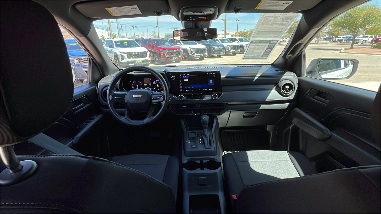 Used 2024 Chevrolet Colorado W/T RWD image 25