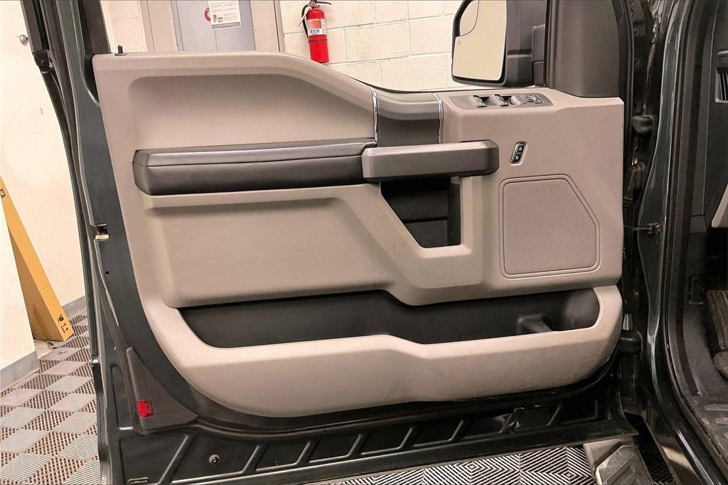 Used 2015 Ford F150 XLT w/ Equipment Group 301A Mid image 16