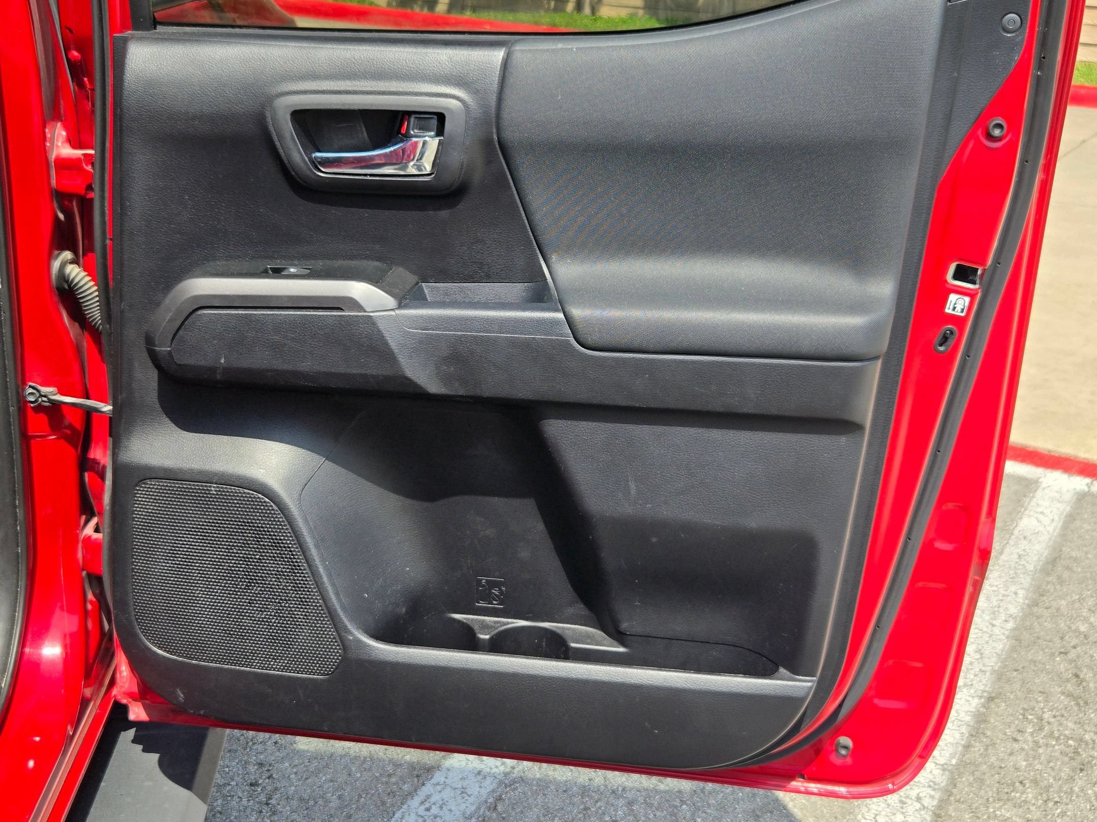 Used 2019 Toyota Tacoma TRD Sport RWD image 26
