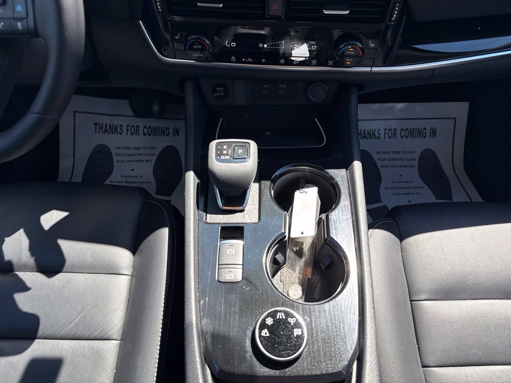 Used 2026 Nissan Rogue SL AWD/4WD image 18
