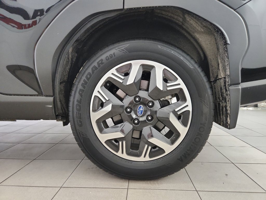 Certified 2025 Subaru Forester Premium w/ Convenience Package #2 image 34