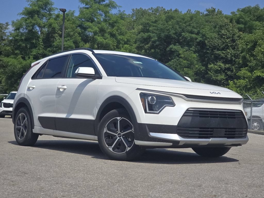 Used 2023 Kia Niro EX