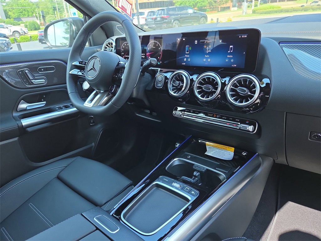 New 2025 Mercedes-Benz GLA 35 AMG 4MATIC image 16