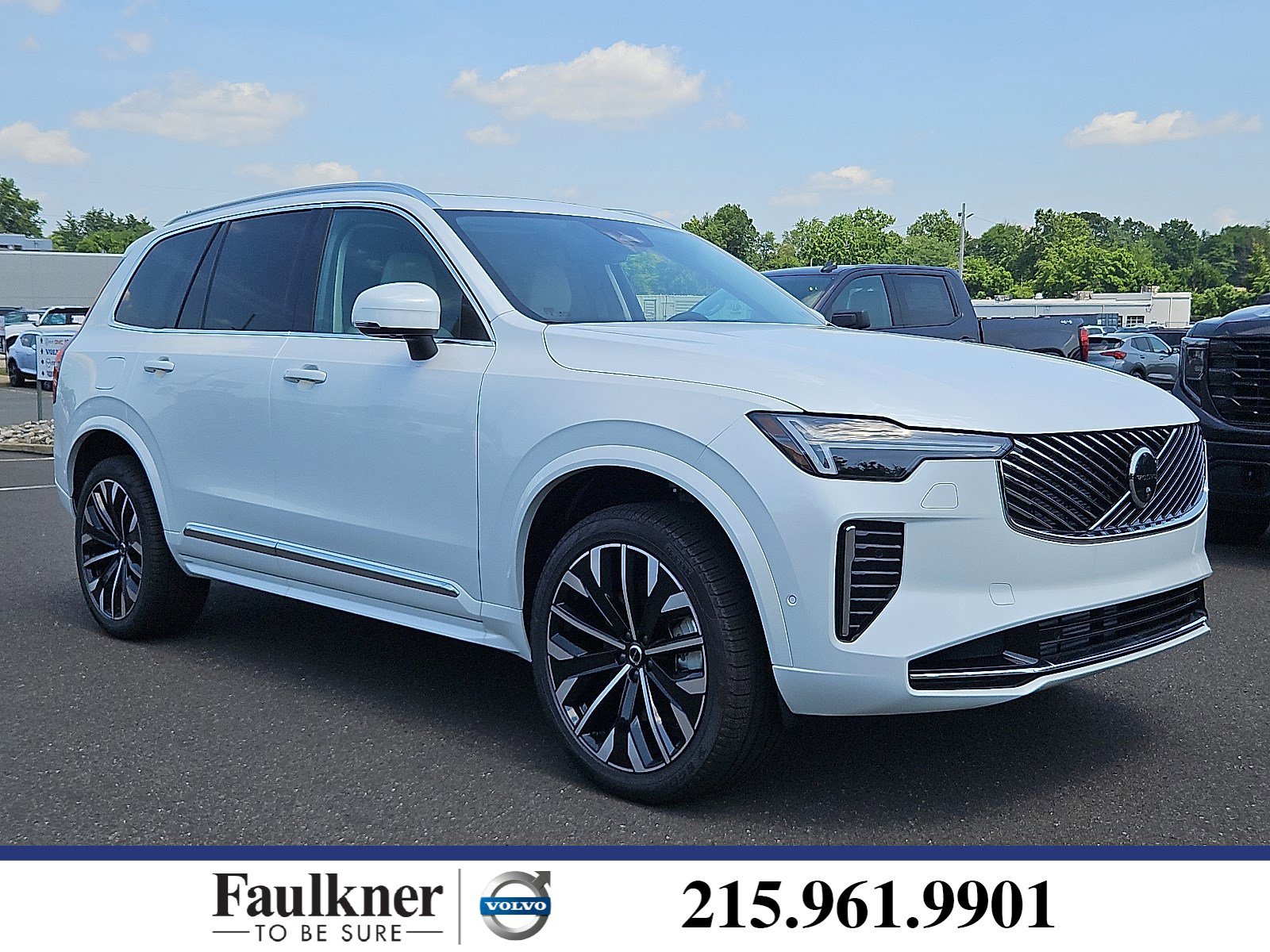 New 2026 Volvo XC90 T8 Ultra w/ Protection Package Premier