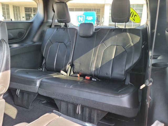Used 2020 Chrysler Pacifica Touring-L Plus FWD image 22