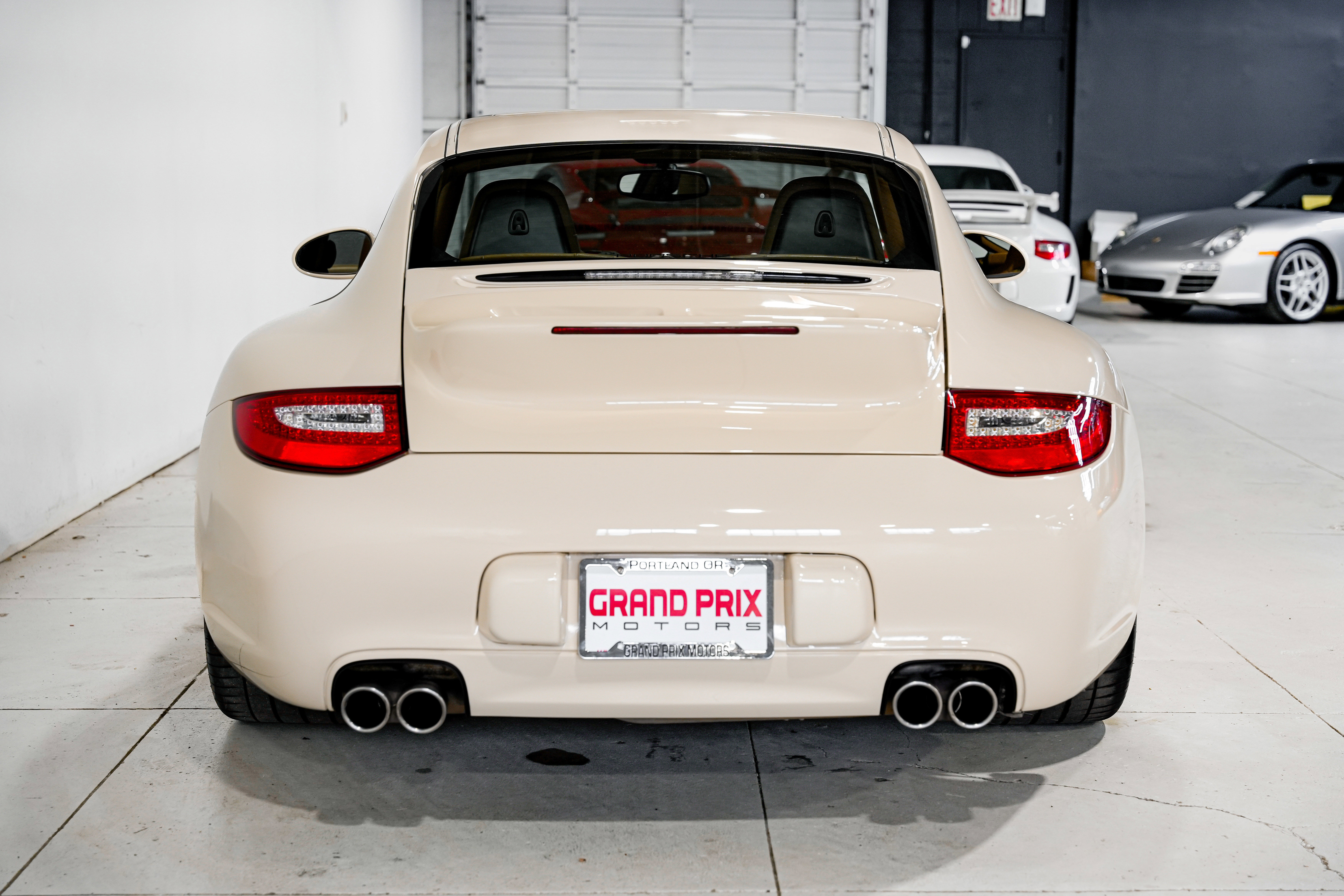 Used 2010 Porsche 911 Carrera S image 4