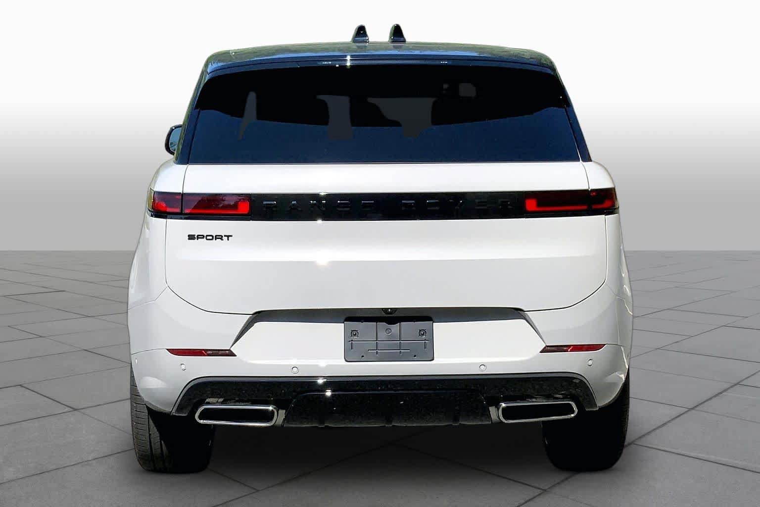 New 2026 Land Rover Range Rover Sport Dynamic SE AWD/4WD image 4