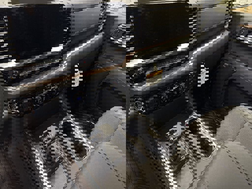 New 2026 Chevrolet Silverado 1500 LT Trail Boss w/ Convenience Package II image 17