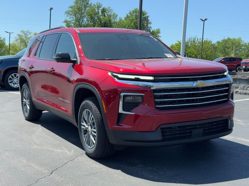 New 2026 Chevrolet Traverse LT w/ Enhanced Driving Package FWD image 2