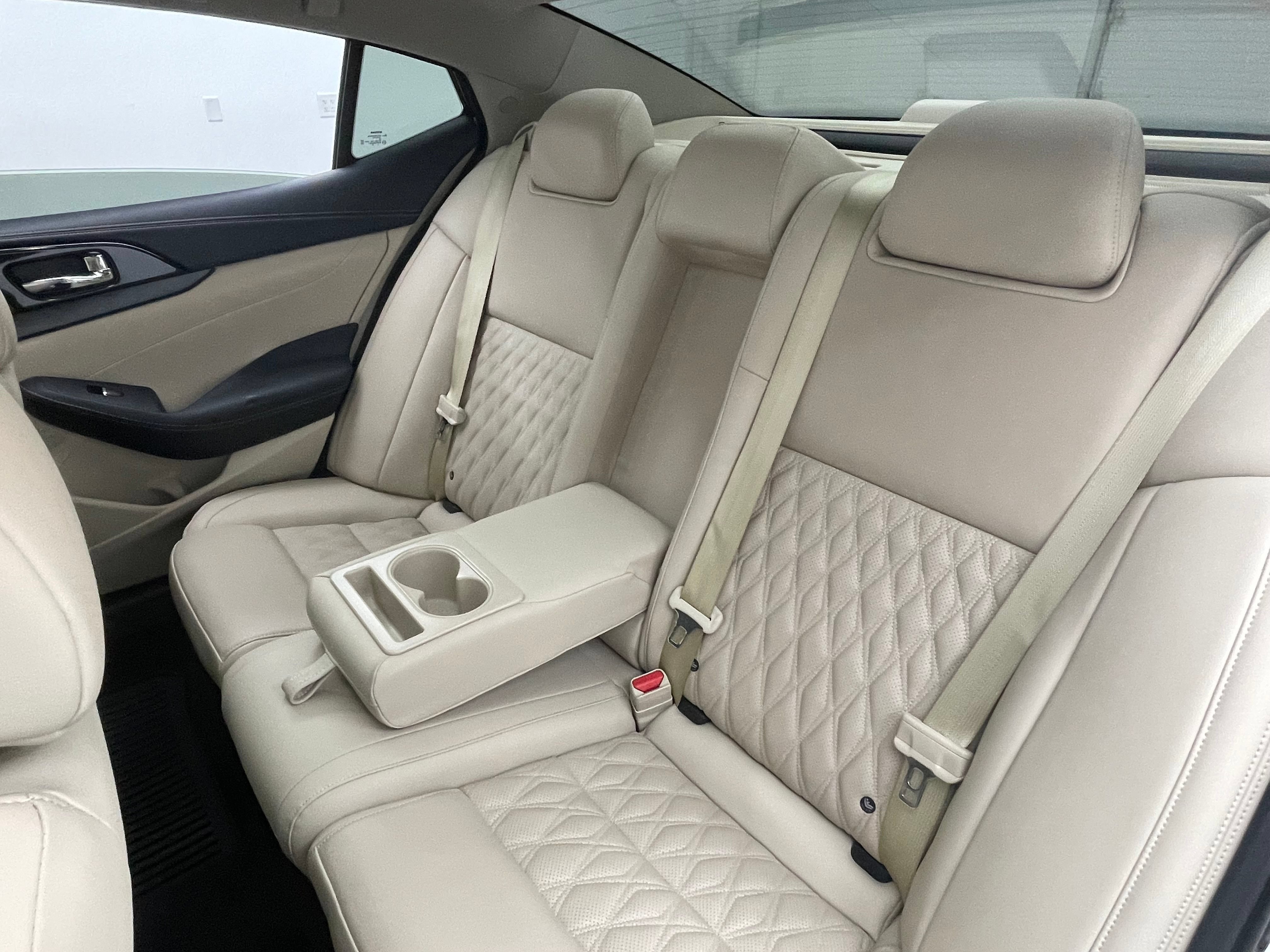Used 2023 Nissan Maxima Platinum w/ Sport Mat Group FWD image 43