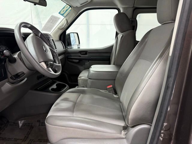 Used 2018 Nissan NV 3500 SV w/ Navigation Package image 12