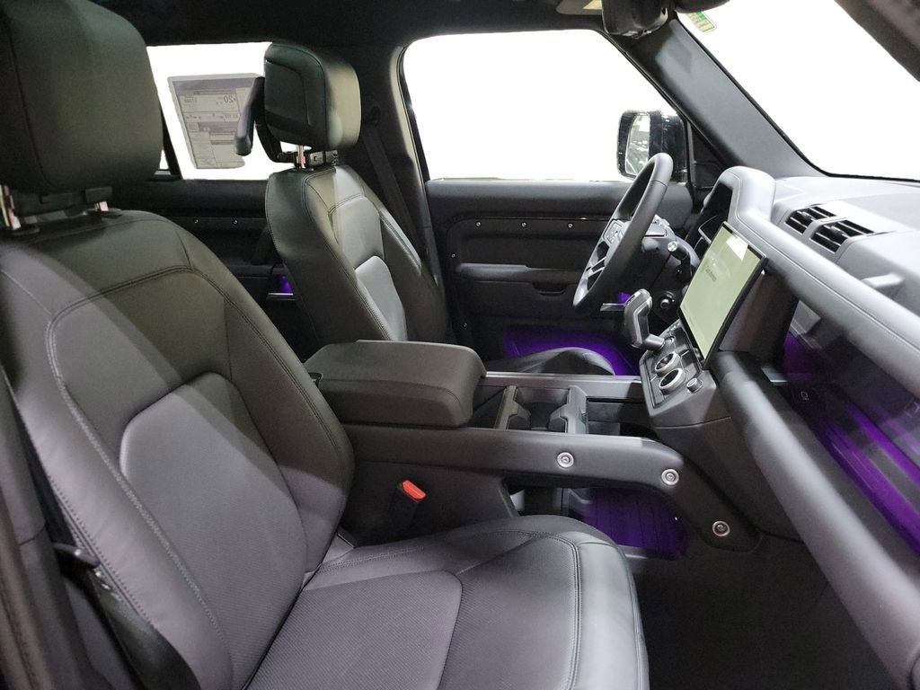 New 2026 Land Rover Defender 110 X-Dynamic SE image 29