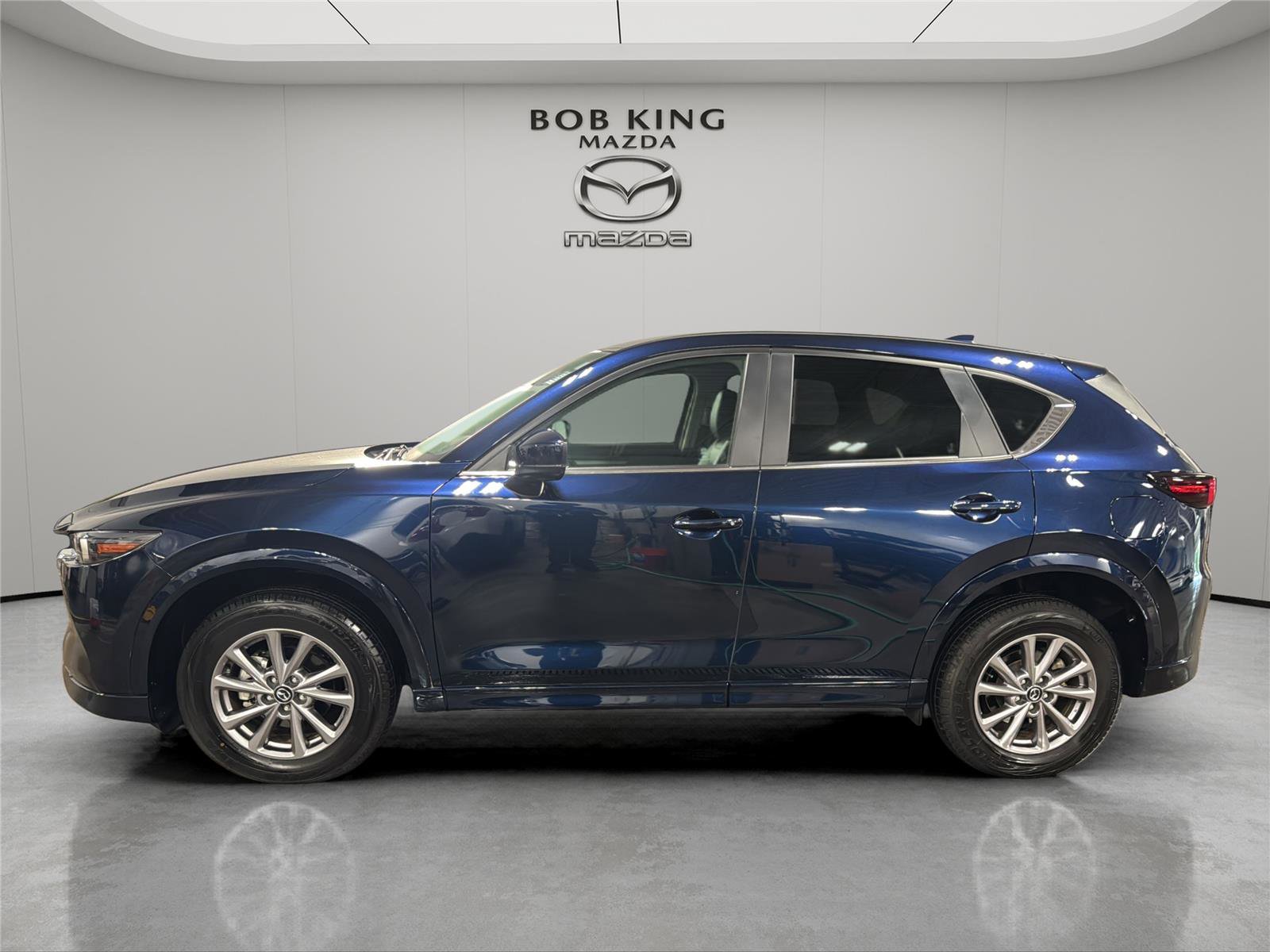 Used 2024 MAZDA CX-5 AWD 2.5 S w/ Select Package image 2