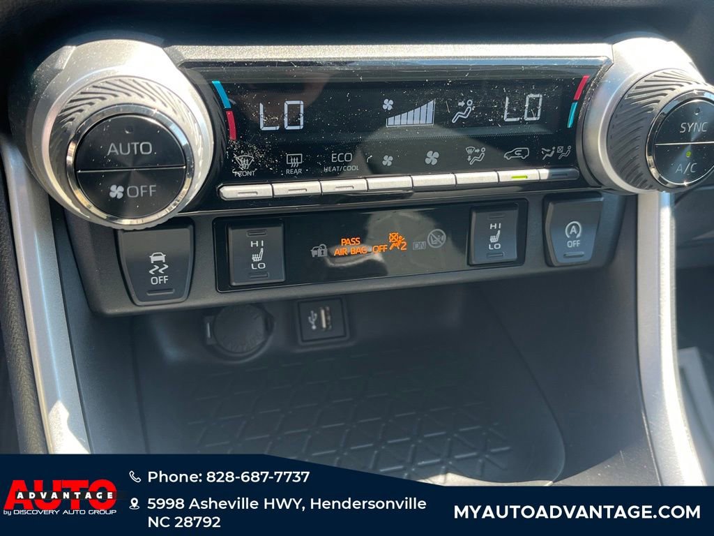 Used 2024 Toyota RAV4 XLE w/ Convenience Package image 18