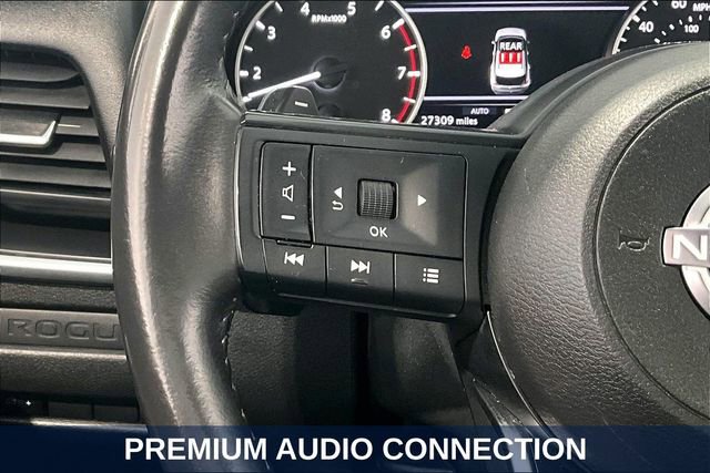 Used 2023 Nissan Rogue S AWD/4WD image 15