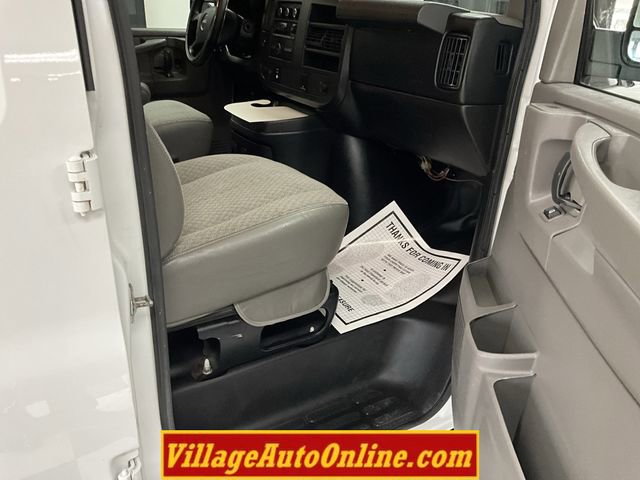Used 2015 GMC Savana 2500 RWD image 31