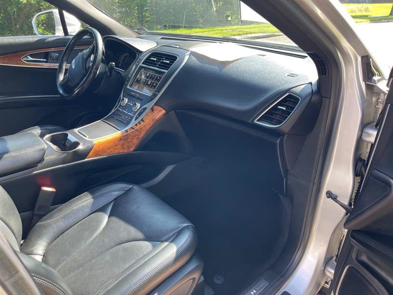 Used 2018 Lincoln MKX Reserve AWD/4WD image 45