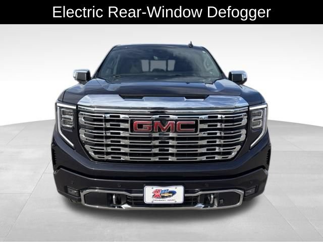 Certified 2025 GMC Sierra 1500 Denali w/ Denali Reserve Package AWD/4WD image 9