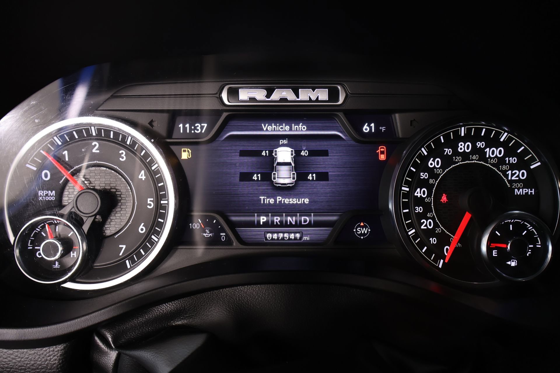 Used 2022 RAM 1500 Laramie w/ Sport Appearance Package AWD/4WD image 4