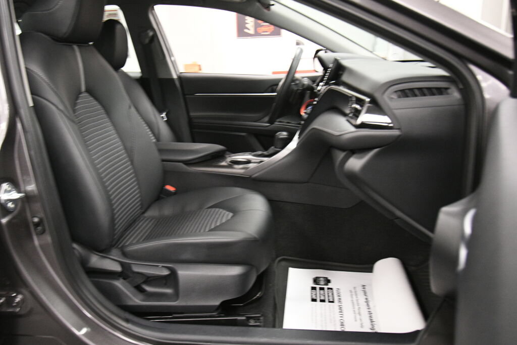 Certified 2024 Toyota Camry SE w/ Cold Weather Package FWD image 25