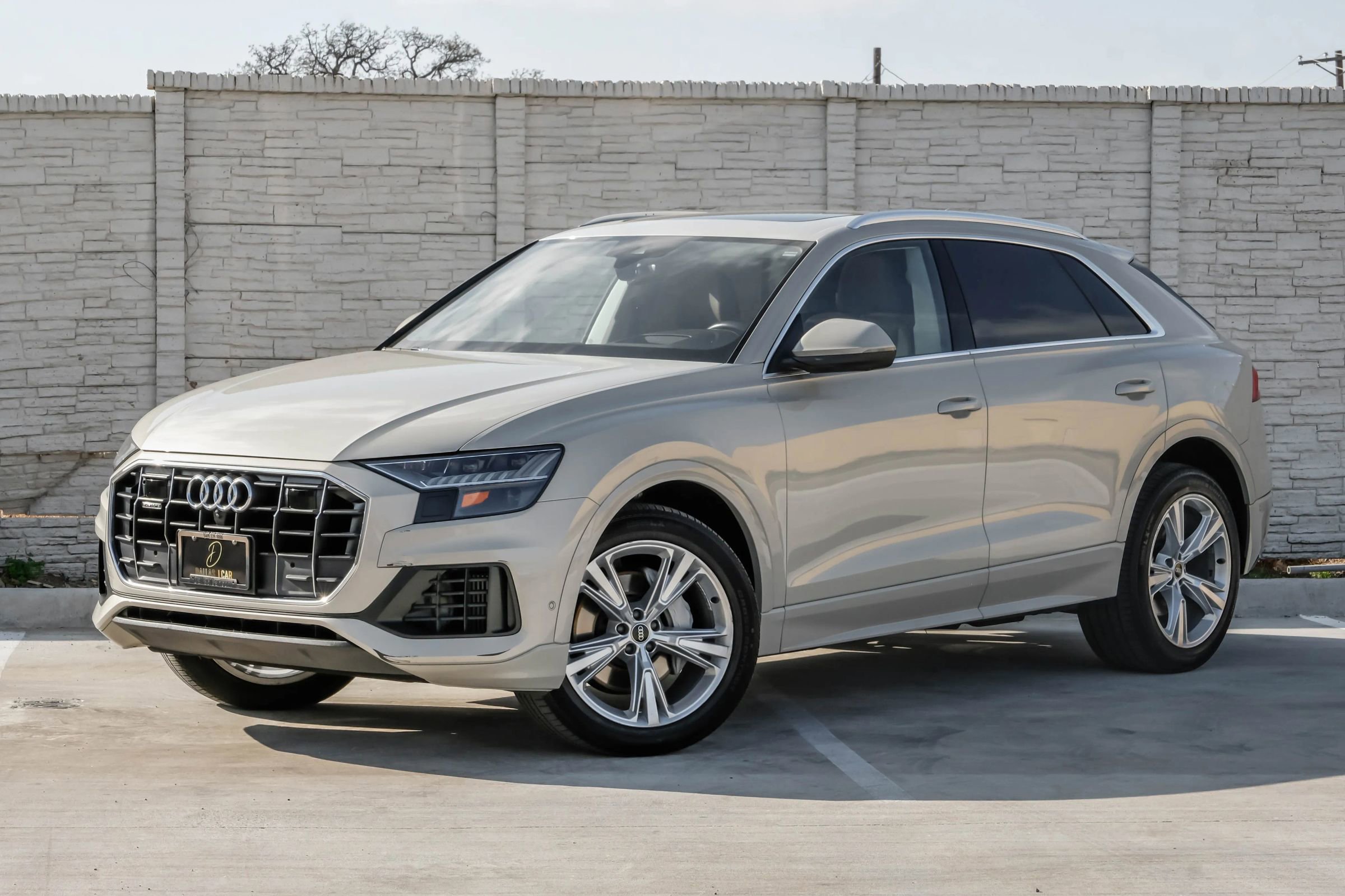 Used 2021 Audi Q8 Prestige w/ Prestige Package image 5
