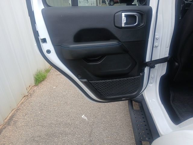 Used 2024 Jeep Wrangler High Altitude image 23