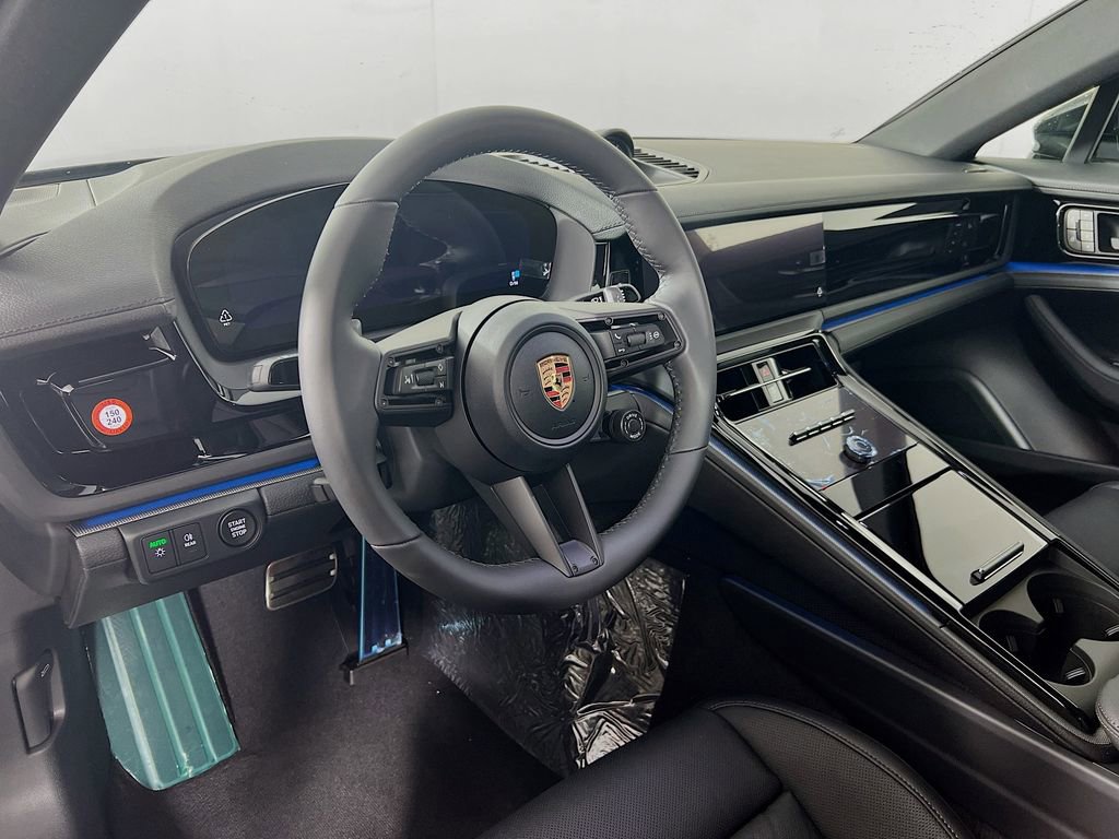 New 2026 Porsche Panamera 4 image 4
